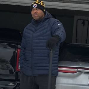 Meet your Posher, Dennis